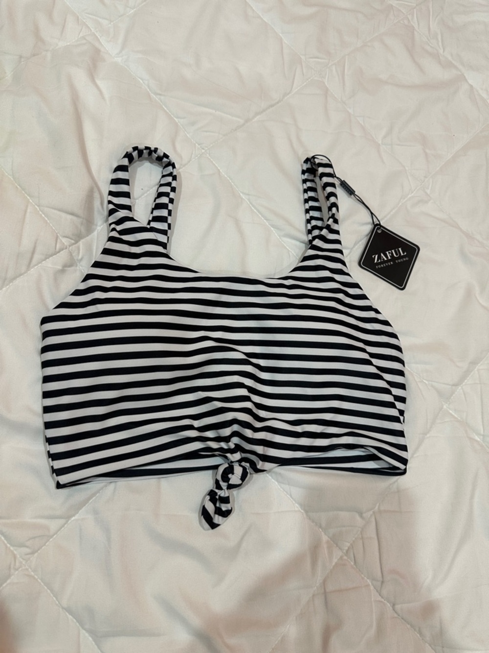 NEW Zaful Black and White Striped Tie-Front Crop Tank size 4